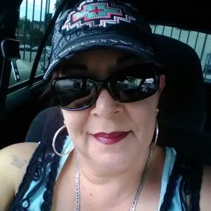 Meet your Posher, Yvette